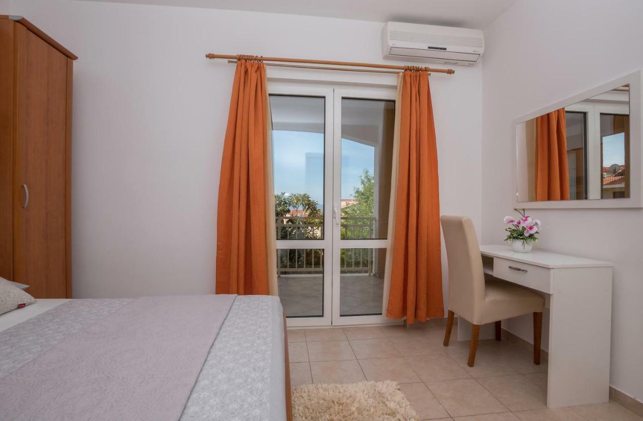 Villa Ivka Tučepi Extérieur photo